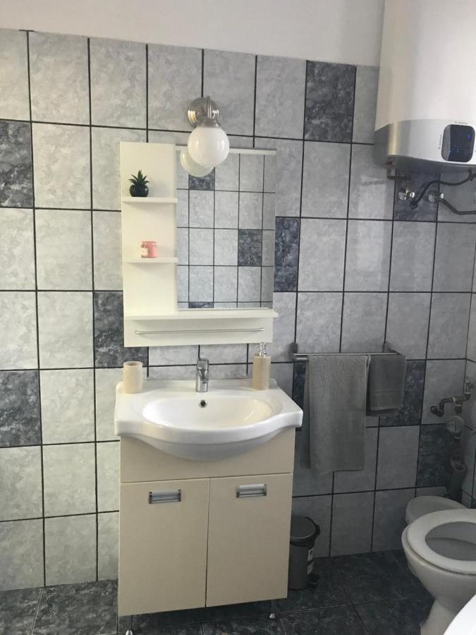 Slănic Garsoniera Mandrilor 아파트 외부 사진